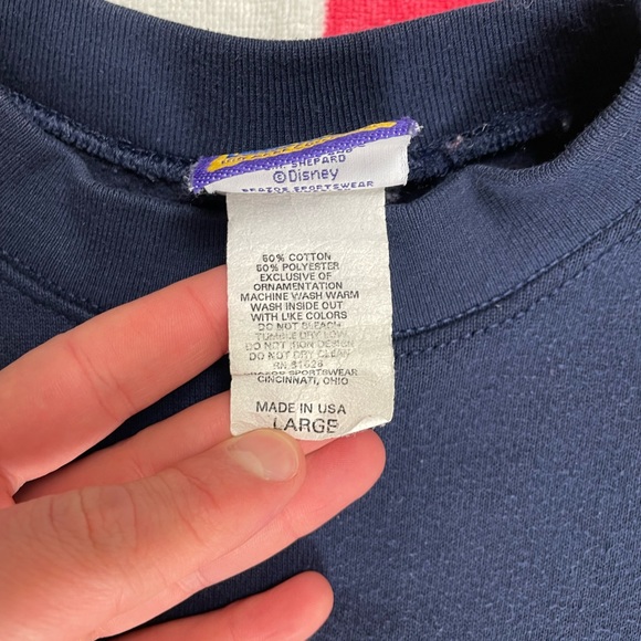 Vintage Disney Winnie the Pooh Embroidered crewneck sweatshirt - Picture 8 of 10